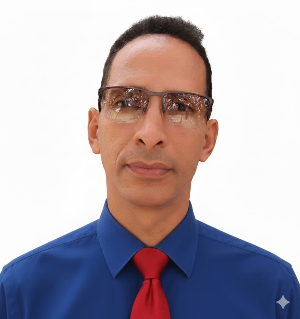 Lic. Maikel Hernández Núñez
